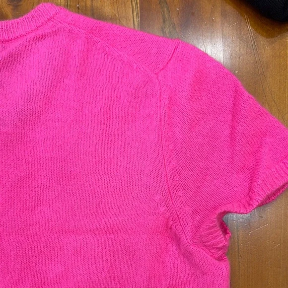 525 America, size L, Bright Pink Short Sleeve Cashmere Sweater - Picture 6 of 9